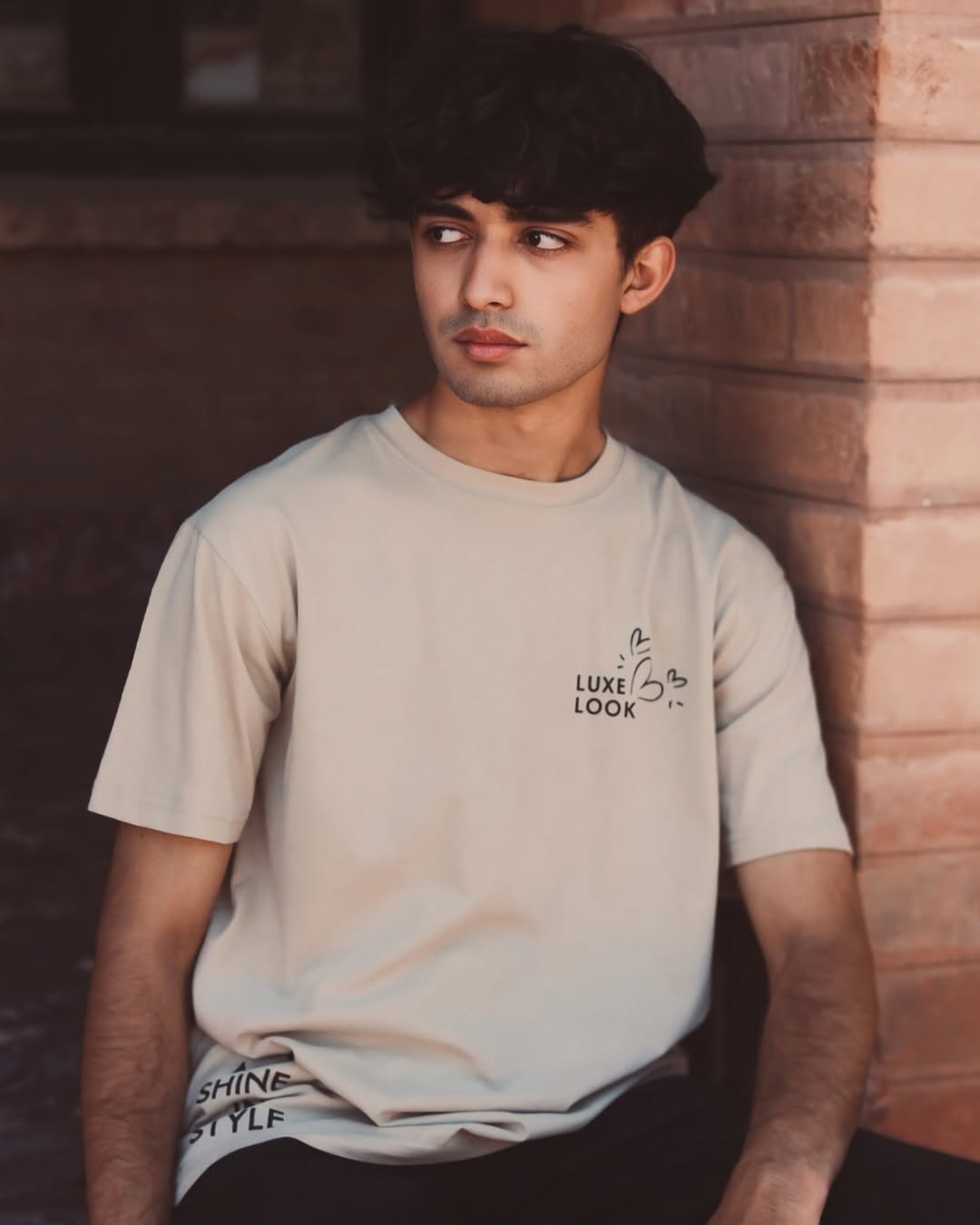 REGULAR FIT TEES