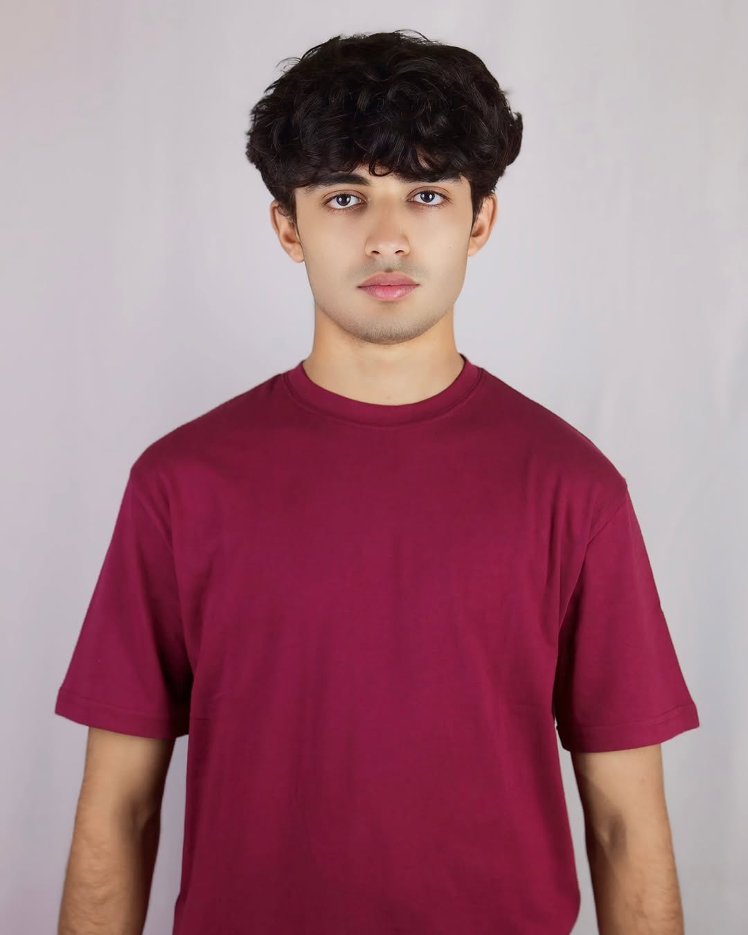 MAROON REGULAR FIT PLAIN TEE