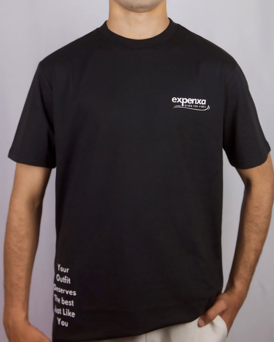 PREMIUM BLACK REGULAR FIT TEE